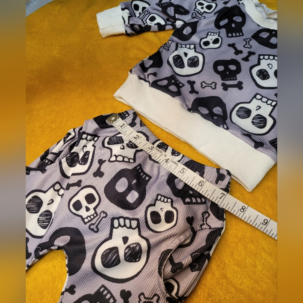 Skull toddler outfit w/ pockets - Picture 5 of 10